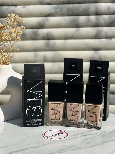 NARS Natural Radiant Longwear Foundation – 30ml
